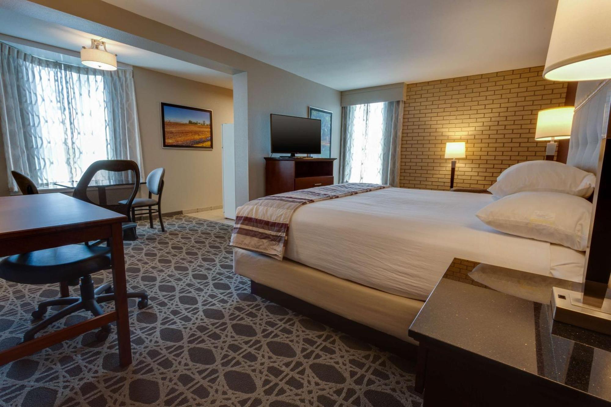 Drury Inn & Suites Hayti Caruthersville Bagian luar foto